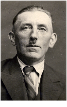 Friedrich Hoops 1892 - 1975